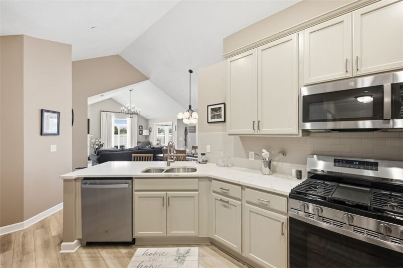 1264 Sandy Ridge Drive — photo 8