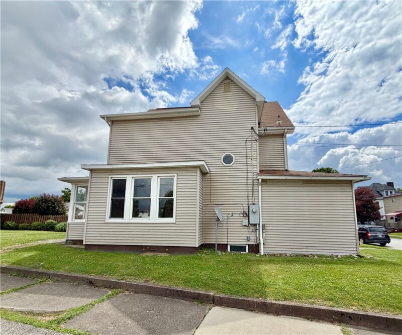 62 E Highland Ave — photo 3