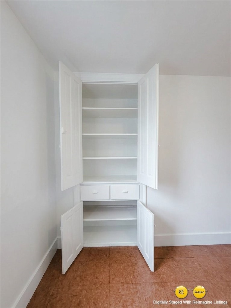 380 Stewart St — photo 6