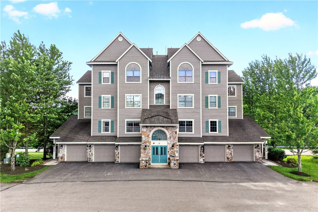 8134 Stonegate Dr — photo 1