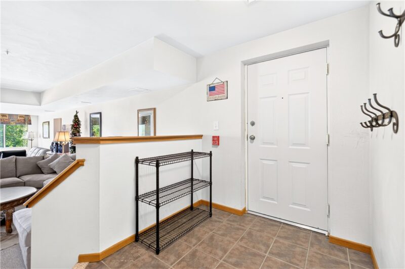 8134 Stonegate Dr — photo 4