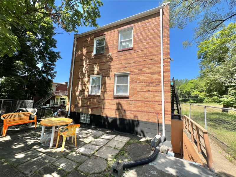 806 Inwood St — photo 3