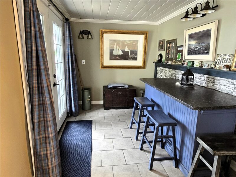 114 Sheffield Drive — photo 7