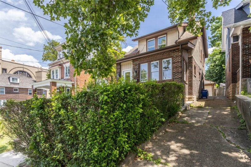 2265 Tilbury Avenue — photo 3