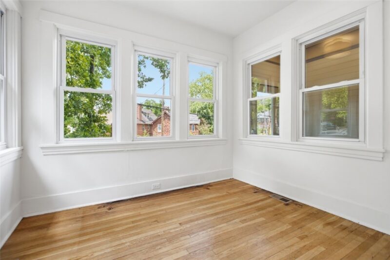 2265 Tilbury Avenue — photo 5