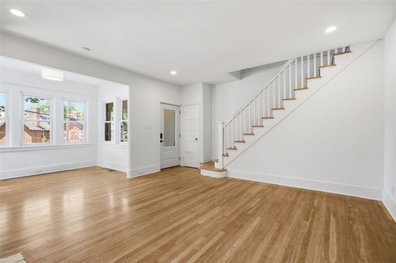 2265 Tilbury Avenue — photo 6