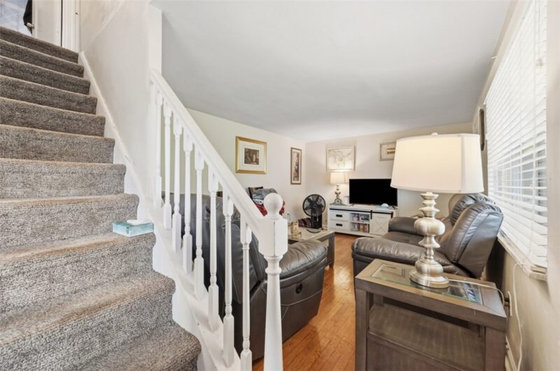 126 Pennoak Dr — photo 6