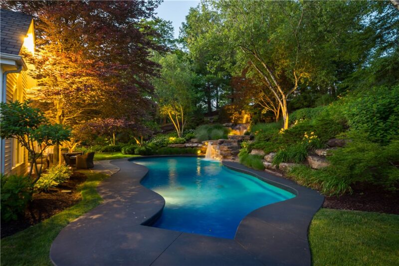 128 Mount Blaine Dr — photo 4