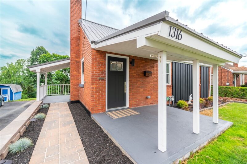 1316 Barkley Rd — photo 4