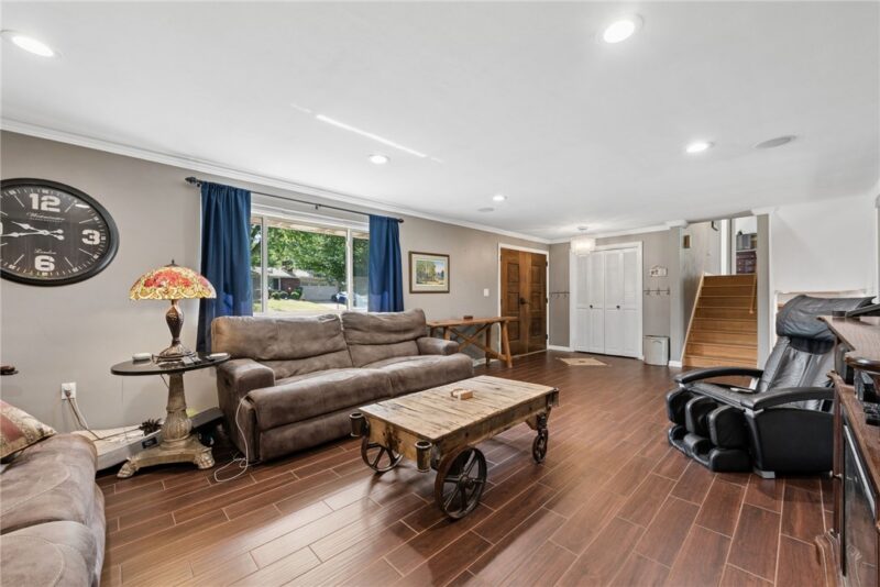 170 Summit Dr — photo 4
