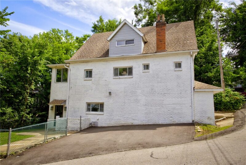 6026 Sawyer — photo 3
