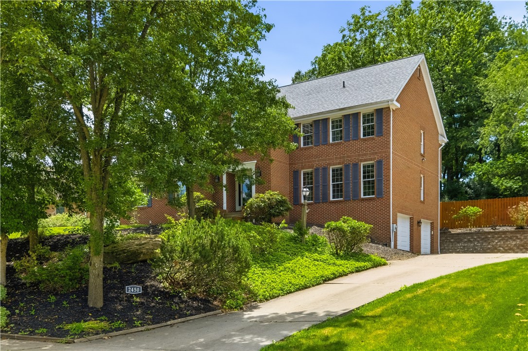 2450 Dogwood Drive — photo 1