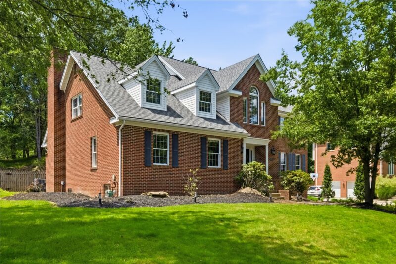 2450 Dogwood Drive — photo 2