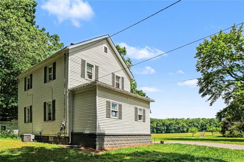 2385 River Rd — photo 6