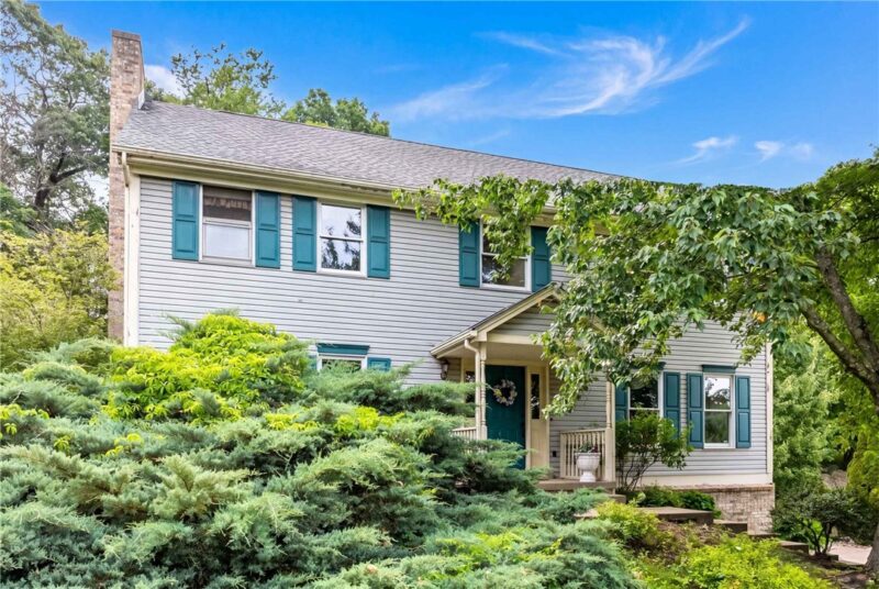 2414 Wedgewood Dr — photo 4