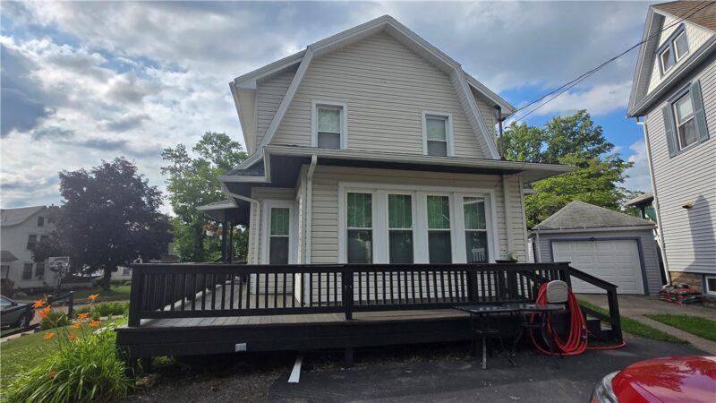 26 Rosedale Ave — photo 3