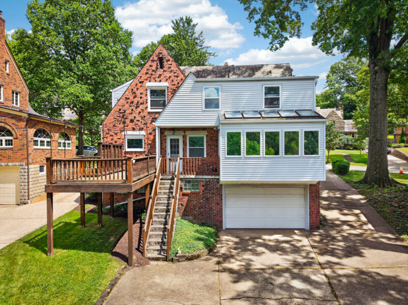 61 Roycroft AVENUE — photo 5
