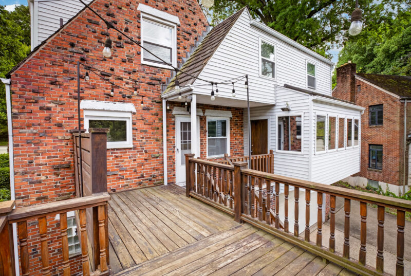 61 Roycroft AVENUE — photo 7