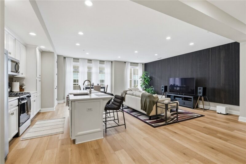 3023 Howell Dr — photo 5