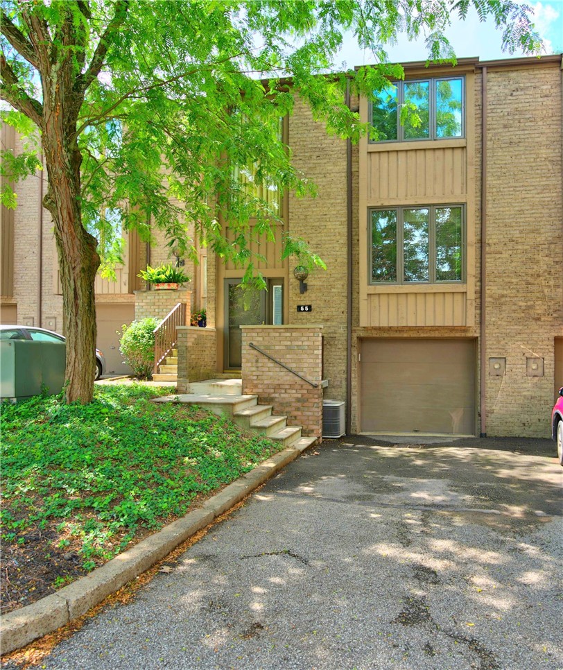 55 Maple Ct — photo 1