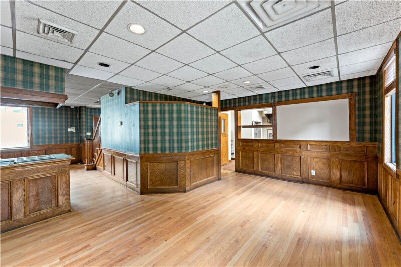 928 Mclaughlin Run Rd — photo 2