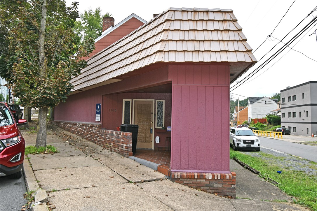 1100 Grand Ave — photo 1