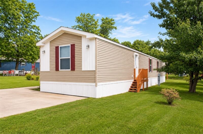 211 N Boyd Dr — photo 3