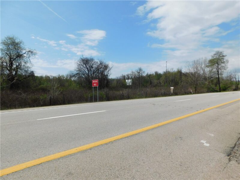 - University Drive — photo 4