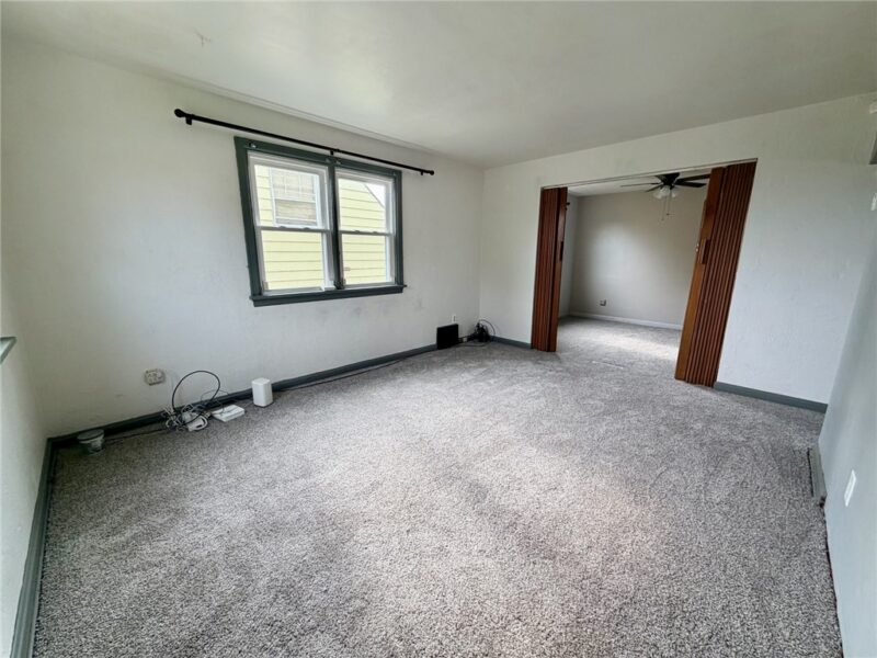 708 Crysler Street — photo 7