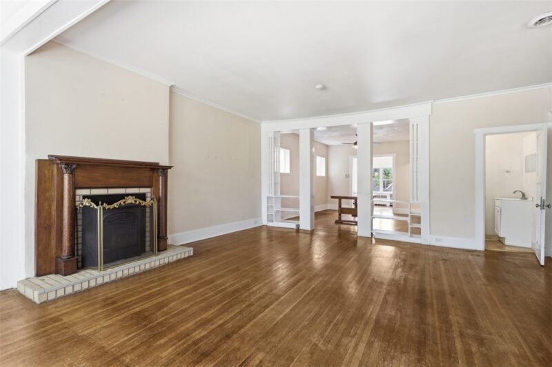 6358 Morrowfield Avenue — photo 8