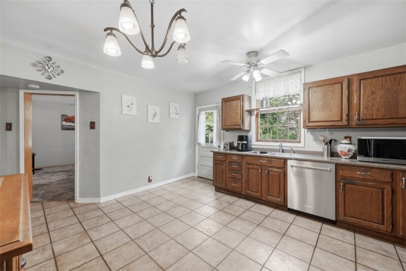 1715 Crosby Ave — photo 7
