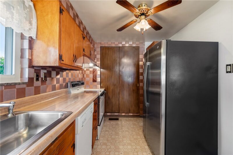 319 Saratoga Dr — photo 7