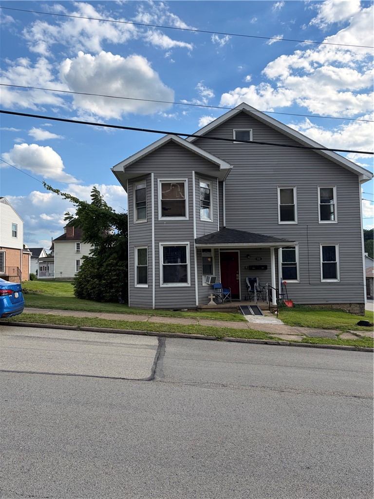 702 Vine — photo 1