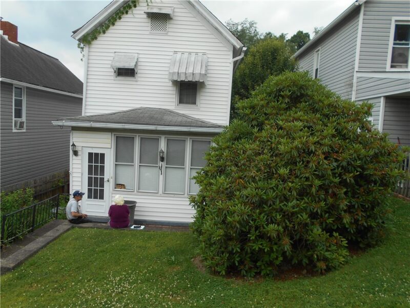 612 Harrison Ave — photo 2