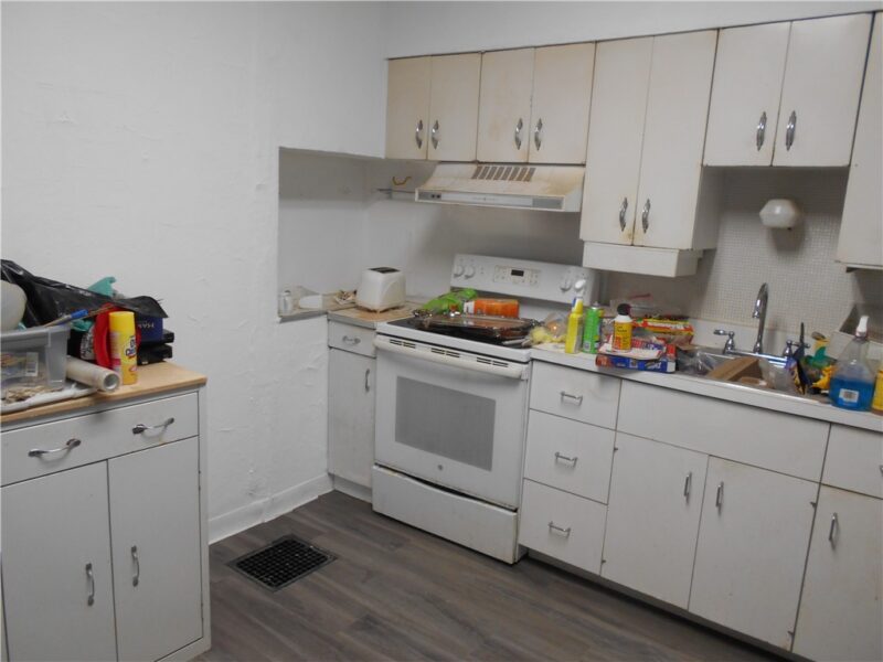 612 Harrison Ave — photo 5