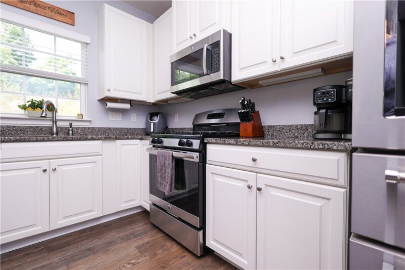212 Noble Woods Dr — photo 4