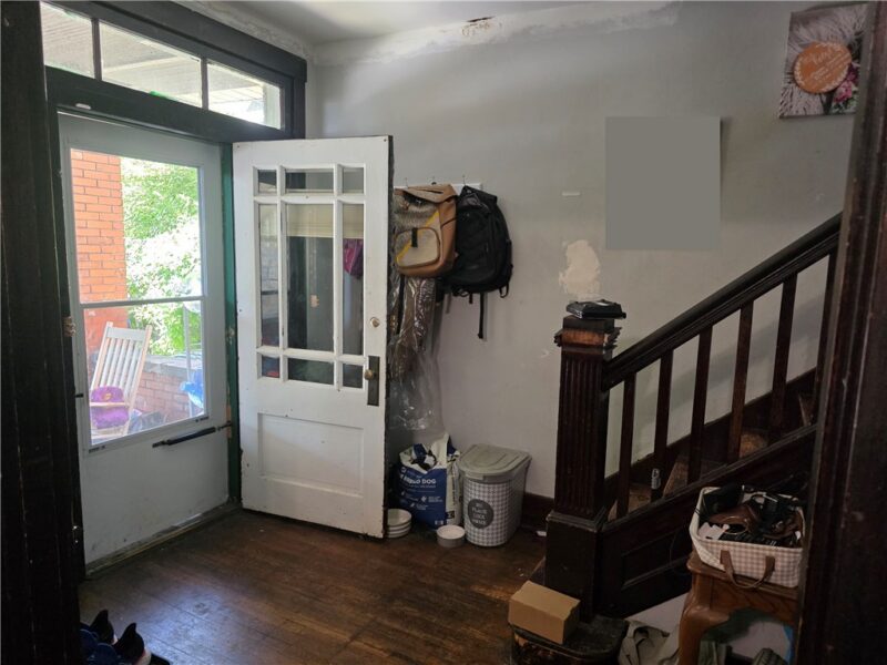 420 Walnut St — photo 2