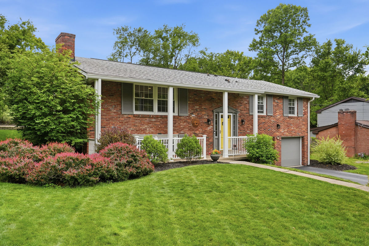 113 Farmingdale DRIVE — photo 1