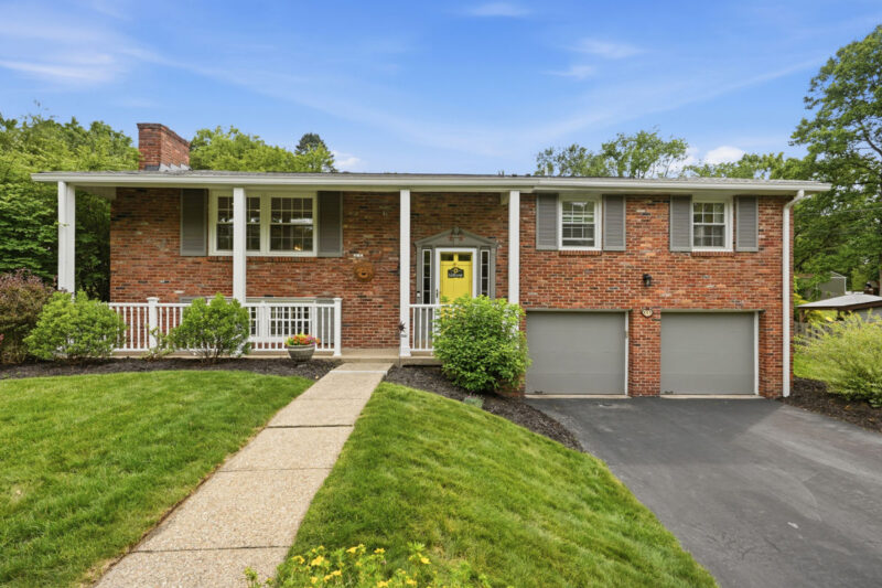 113 Farmingdale DRIVE — photo 2