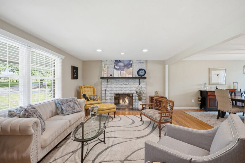 113 Farmingdale DRIVE — photo 4