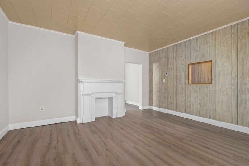 826 4th Ave — photo 5
