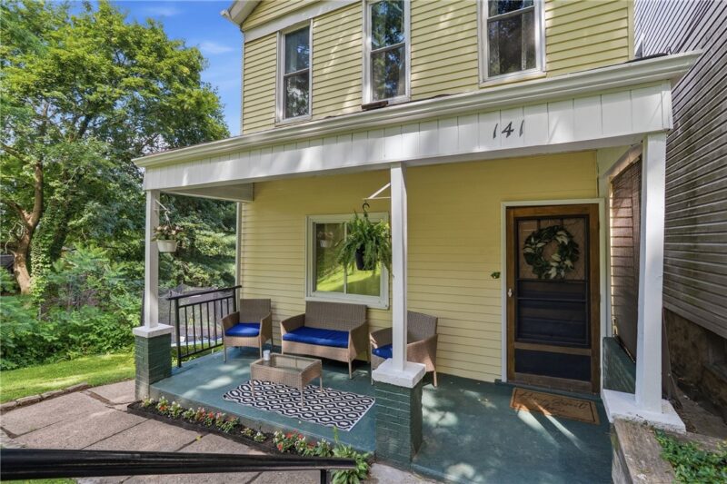 141 E Steuben — photo 3