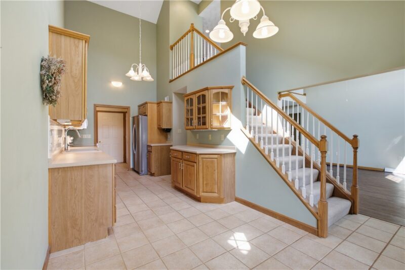 1027 Blackthorne Dr A — photo 8