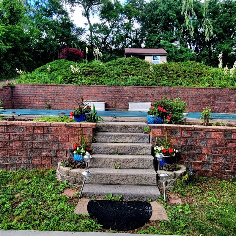 1031 Sanda Dr — photo 3