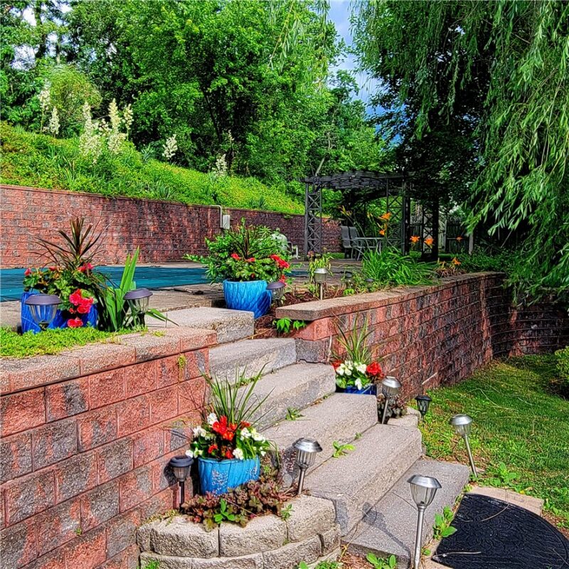 1031 Sanda Dr — photo 4