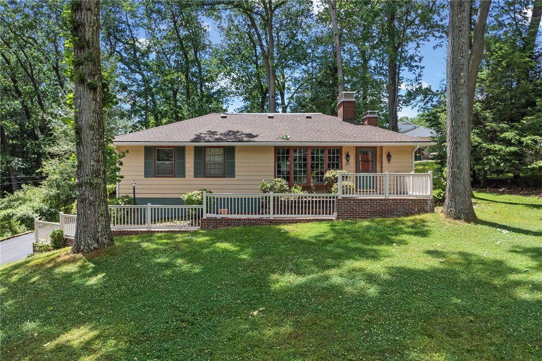 153 Greenhill Drive — photo 1
