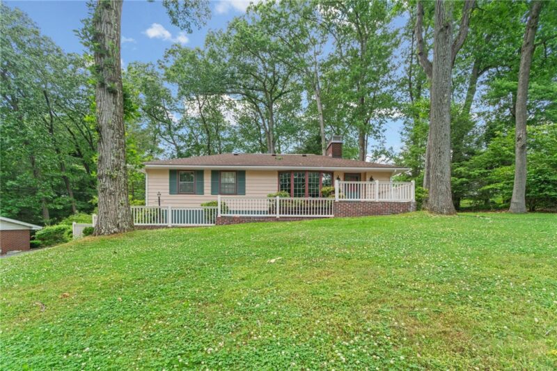 153 Greenhill Drive — photo 2