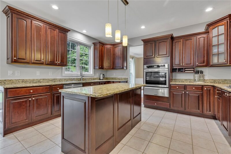 166 Eric Dr — photo 2
