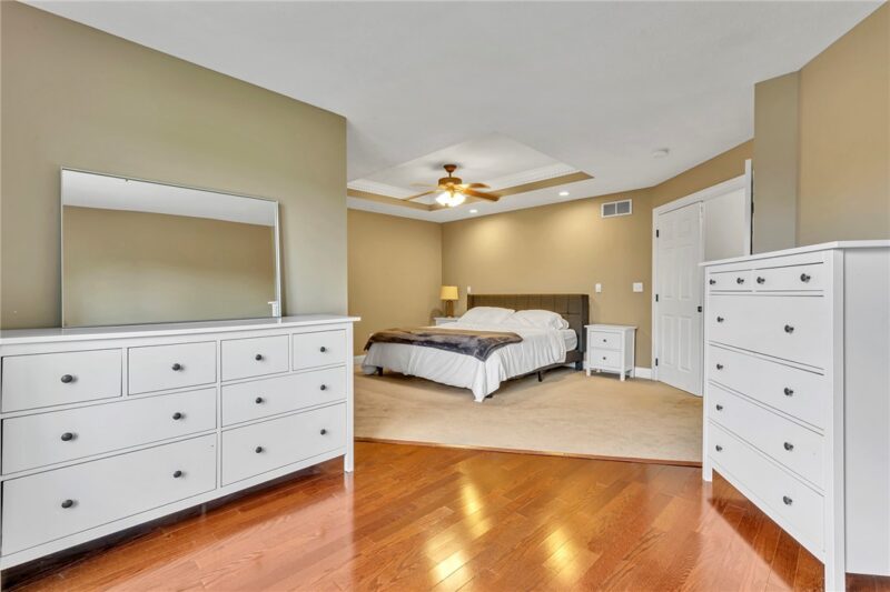 166 Eric Dr — photo 4