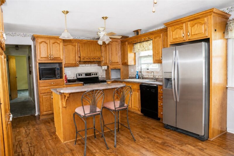 1092 Williams Dr — photo 6